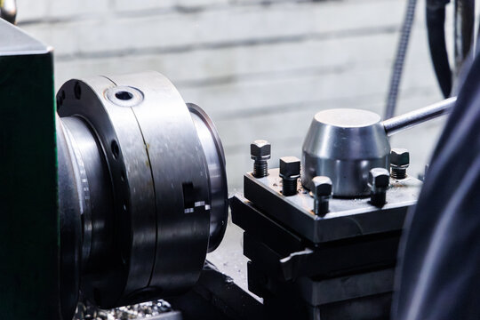 Precision Machining Tools Exploring methods and techniques in modern fabrication and engineering