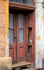 alte,marode Haustüre