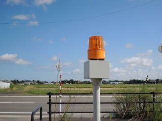 黄色パトライト