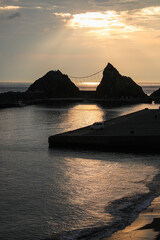 天使のはしごと夫婦岩