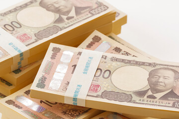 たくさんの一万円札の札束