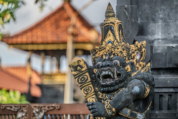 Temples in Indonesia with statues