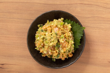 サーモン　アボカド　なめろう