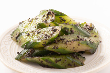 きゅうり　赤しそ漬け