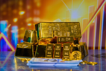 Gold price fluctuation creates opportunities in a bullish market trend.