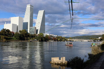 St.-Alban-Fähre fährt über den Rhein in Basel