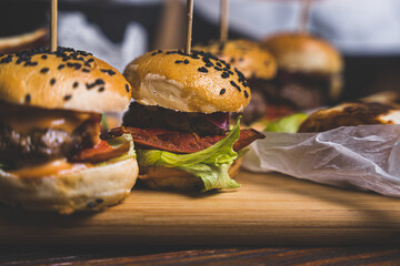 Jedzenie, przekąski, ciasta.  © voro