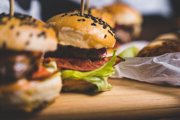 Jedzenie, przekąski, ciasta.  © voro