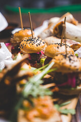 Jedzenie, przekąski, ciasta.  © voro