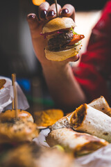 Jedzenie, przekąski, ciasta.  © voro