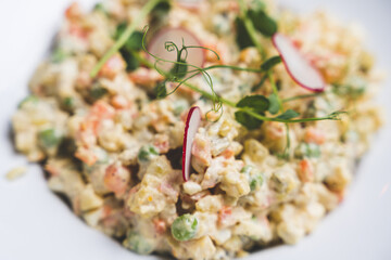 Wielkanocne przysmaki na tradycyjnym polskim stole. © voro