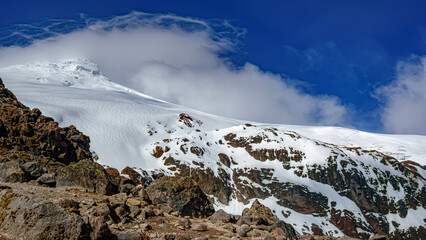 panorama andino innevato Ecuador