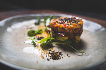 Wielkanocne przysmaki na tradycyjnym polskim stole. © voro