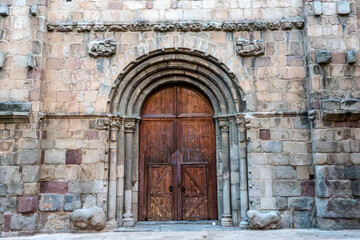 The historic east portal of the Santa Maria Cathedral, a jewel of Catalan Romanesque architecture in La Seu d'Urgell, Spain © Nandi Estévez