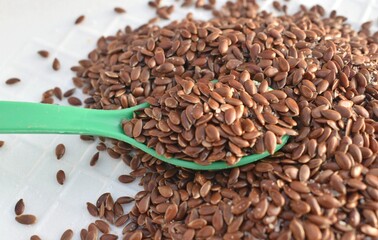A heap of flax seed
