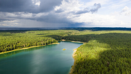 Gelos lake and clay beach 
