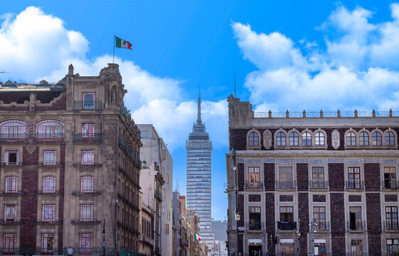 Fototapeta Historic Mexico City skyline with landmark buildings