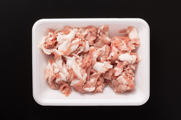 ［国産］豚肉　こま切れ