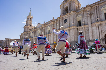 Photographs and postcards of the Plaza de Armas in Arequipa, the White City of Peru, a vacation destination with stunning views of volcanoes and the Andean snow-capped peaks