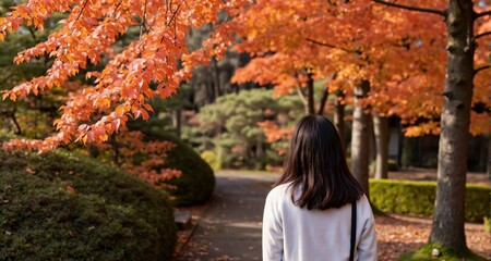 Tourist enjoying autumn leaves at Kiyomizu Temple in Kyoto 28