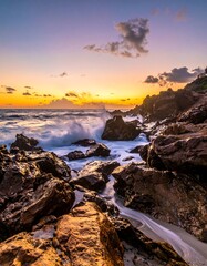 Obraz premium Dramatic coastal sunrise (2)