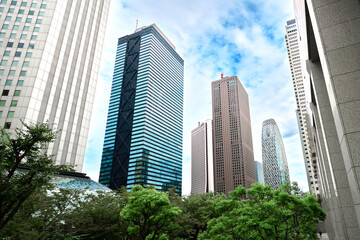 Fototapeta premium 高層ビルと空 日本 東京