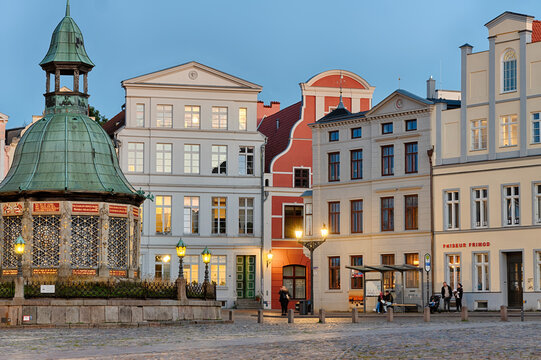 Marktplatz beleuchtet Wismar