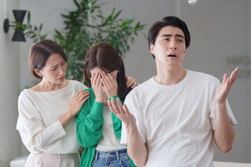 女性が泣いて困る男性