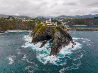 Faro de Luarca y puerto en la Comarca del Vald&eacute;s, Principado de Asturias