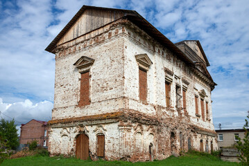 Fototapeta premium View of the ruins of the Resurrection Church. Verkhoturye, Sverdlovsk region. Russia