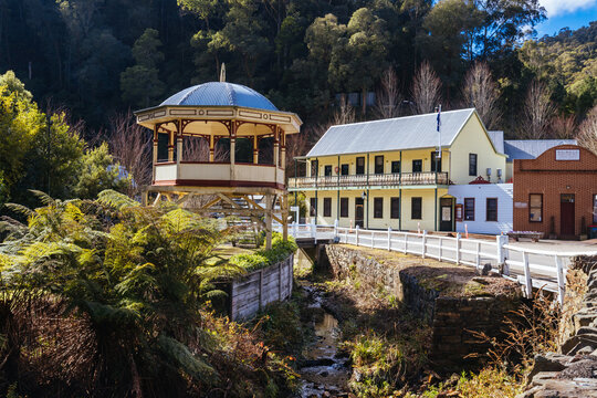 WALHALLA, AUSTRALIA - AUGUST 8 2025: Iconic Walhalla Band Rotunda on a winters afternoon in Walhalla