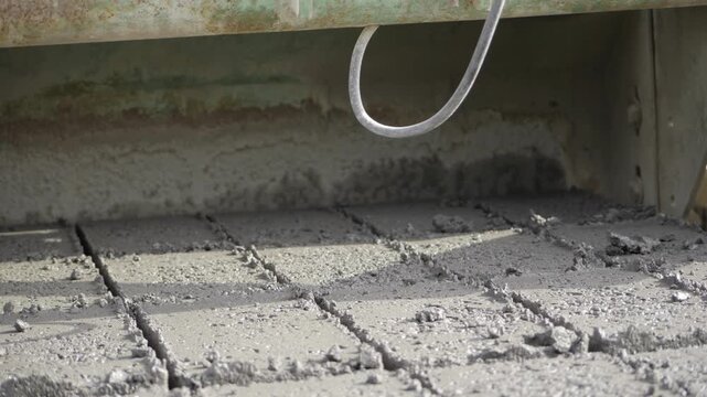 Uncovering the Secret of the Cement Floor - How to Ensure Durability and Aesthetic Appeal