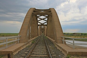 The 10-arch Salat Bridge, located on the Tigris River between Batman and Diyarbakır, was built in 1944.