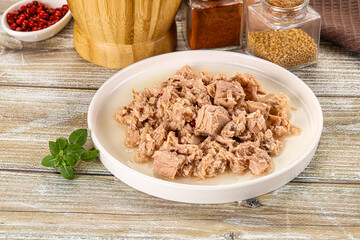 Canned tuna fish in the bowl