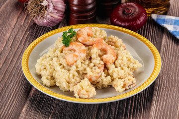 Gourmet risotto with prawn and cheese
