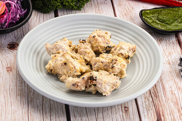 Chicken tikka with cream sauce