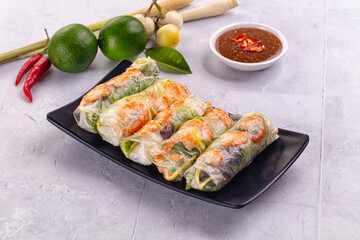 Vietnamese spring roll with prawn
