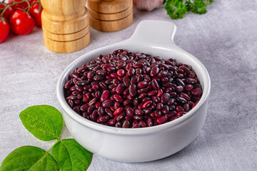Raw dry uncooked red beans