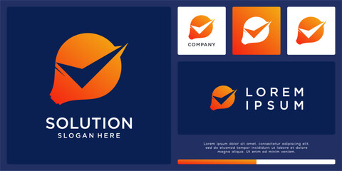 Naklejka premium Smart solution logo design with bulb