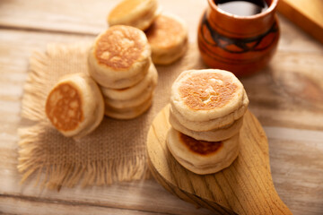 Gorditas de Nata. Cream Gorditas, Mexican street cookies, is an easy recipe made with wheat flour, cream, sugar and cinnamon, sweet bread similar in shape to an little pancake, eaten as a dessert.