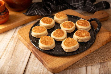 Gorditas de Nata. Cream Gorditas, Mexican street cookies, is an easy recipe made with wheat flour, cream, sugar and cinnamon, sweet bread similar in shape to an little pancake, eaten as a dessert.