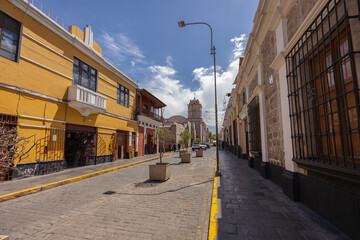 Photographs of the iconic streets of Arequipa, and the streets of Peru's White City, a vacation destination with stunning views of volcanoes and Andean snow-capped mountains.