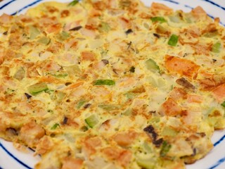 아시아 음식 계란채소 부침개