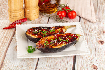 Baked eggplant with teriyaki sause
