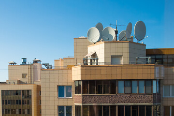 The upper part of the building is equipped with TV locators. Equipment for satellite and digital television.