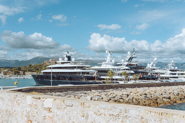 Fototapeta premium Boasts Yatch Sailing, Sunny Day, Antibes, French Riviera, France