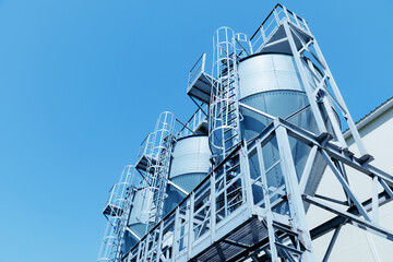 Agricultural Industrial silos for storage and drying of grains, corn, wheat, soy, sunflower.