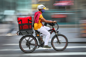 alternative ecological clean delivery transport