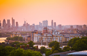 Obraz na płótnie Canvas City of London at sunset, view from the Greenwich hill.