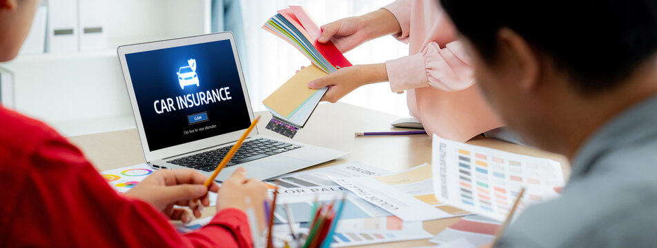 car insurance online website on computer screen for insure your car damage brisk - Powered by Adobe